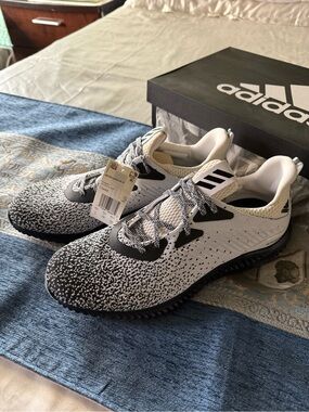 adidas White and Black Speckled Knit Athletic Shoes. Collectible item!